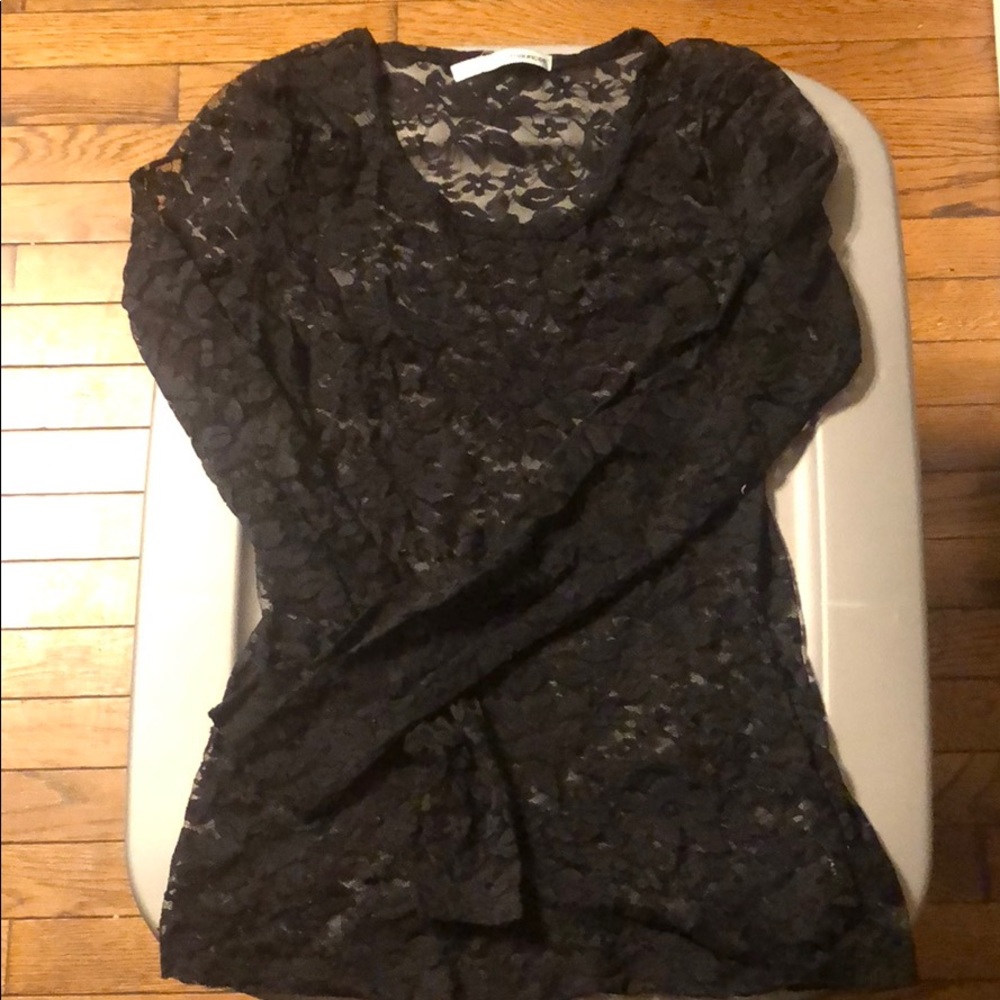 Long sleeve lace shirt.